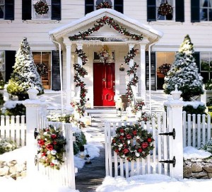 Cheap Christmas House Decorating Ideas 